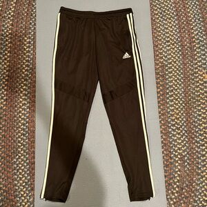 Adidas nylon trackpant with zippered pant leg - women’s medium